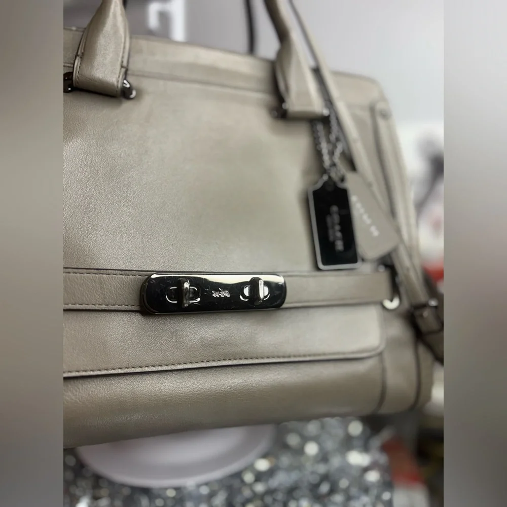 Coach 2015 calf leather Swagger Frame Satchel EUC - Picture 3 of 16